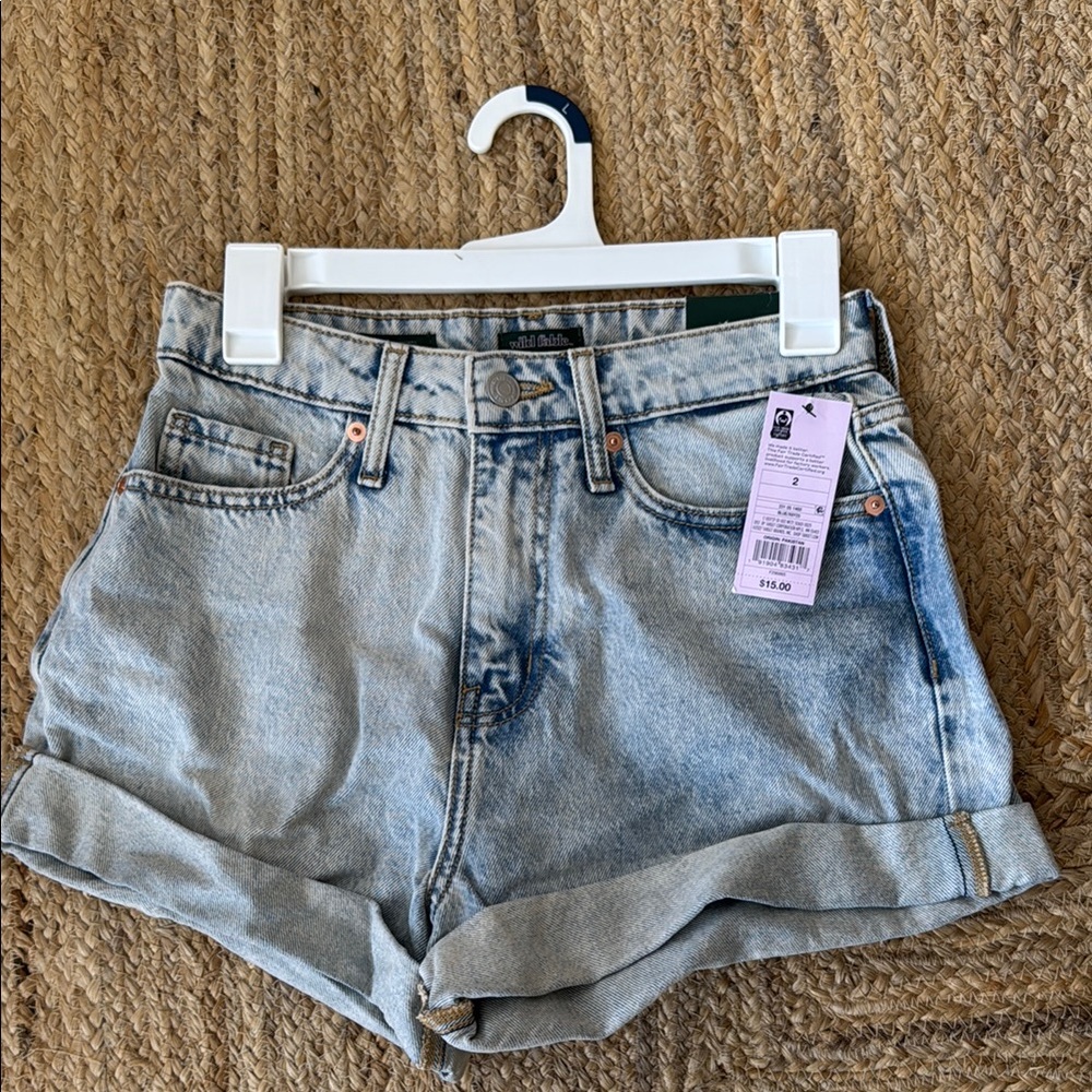 Wild Fable Women's Light Blue Denim Shorts Size 2 NWT